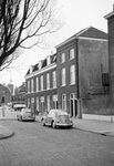 854133 Gezicht op de huizen Artilleriestraat 7 -lager te Utrecht.N.B. De huizen zijn in 1968 gesloopt. De straatnaam ...